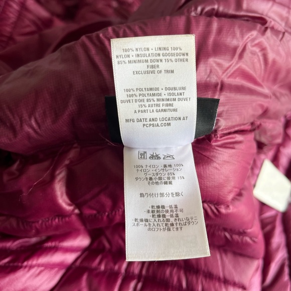 PATAGONIA Ultralight Down Hoody Quilted Puffer Jacket - Picture 14 of 14